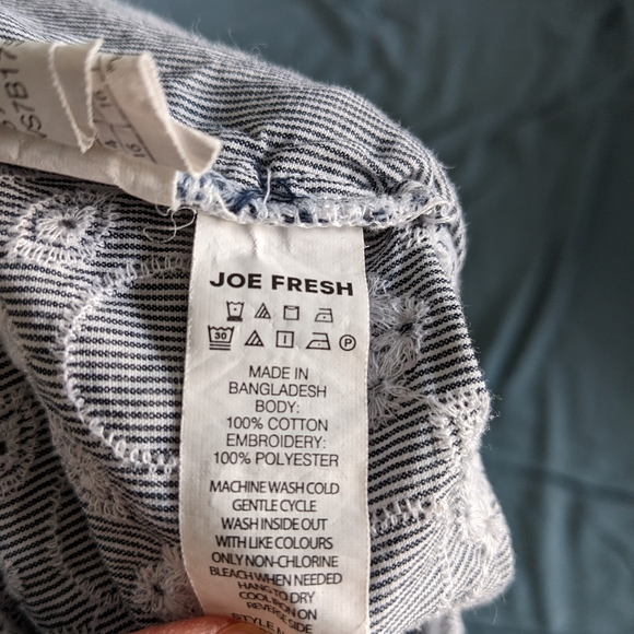 2 pairs of shorts - Picture 10 of 10